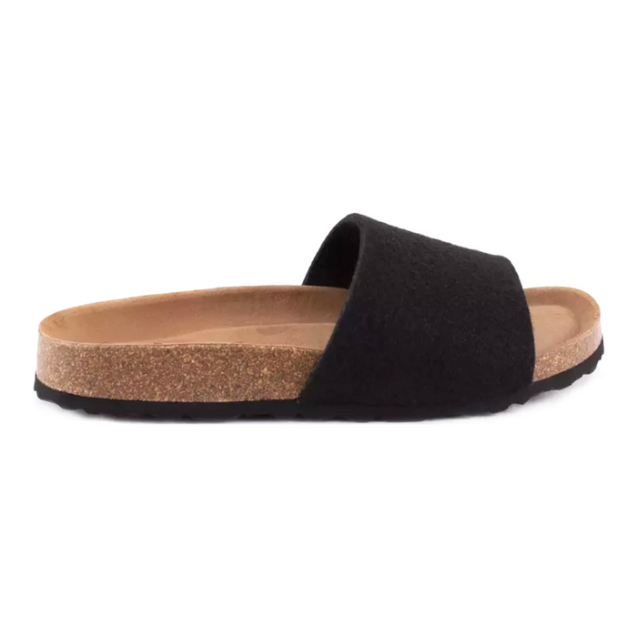 Bonnie sandal - sort - Shepard of Sweden. A pair of open-toe slip-on sandals in wool. The foot-shaped cork sole is covered in suede to help the sandals breathe naturally. EVA outer sole for a light and cushioned sandal.